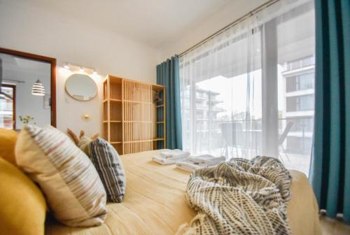 One-Bedroom Apartment with Free Parking - Uzdrowiskowa 32 Street image 1