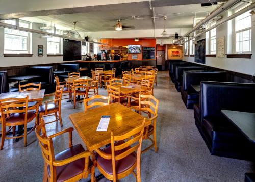 Restaurant, HI Vancouver Jericho Beach - Hostel in Vancouver (BC)