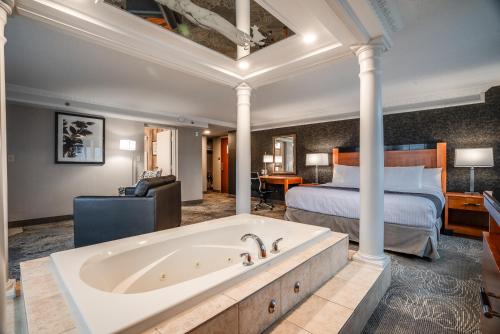 Monte Carlo Inn Barrie in Barrie (ON)