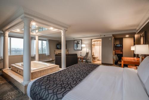 Monte Carlo Inn Barrie - Newly Renovated