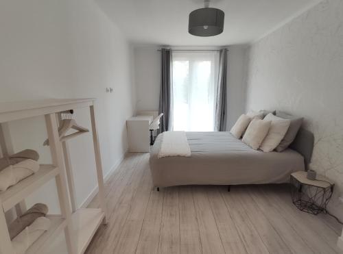 Maison avec Jardin - 10 pers - Proche Paris Disney & Golf - Idéal Pro & Familles (Maison avec Jardin - 10 pers - Proche Paris Disney & Golf - Ideal Pro & Familles) in Brie-Comte-Robert