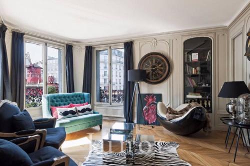 205sm luxury and design flat at Paris Montmartre
