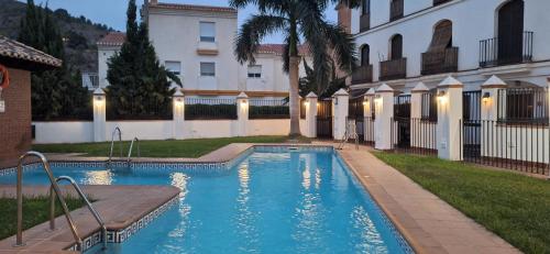 Piscina, Dúplex las Terrazas mar y montaña (Duplex las Terrazas mar y montana) in Velez de Benaudalla