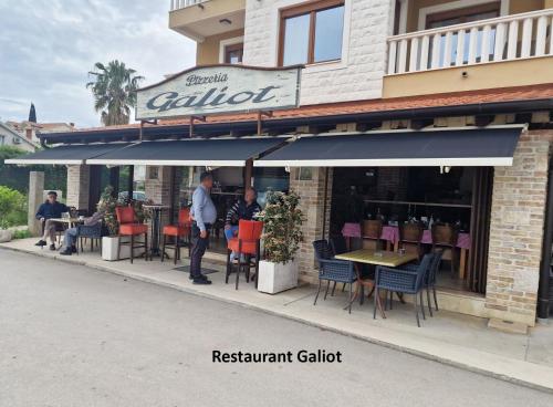 Étterem, Bella Mare in Denovici