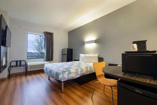 1 queen bed