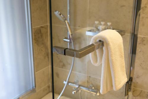 Superior Twin Room on Higher Floor with Mt. Fuji View