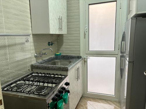 Luxury Inn: 2BR Prime location in Madinaty B12 - image 9