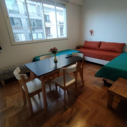 Ciudad de Buenos Aires - próximo a la Recoleta Teatro Colón Obelisco - Apartamento ideal para parejas y familias B, Buenos Aires
