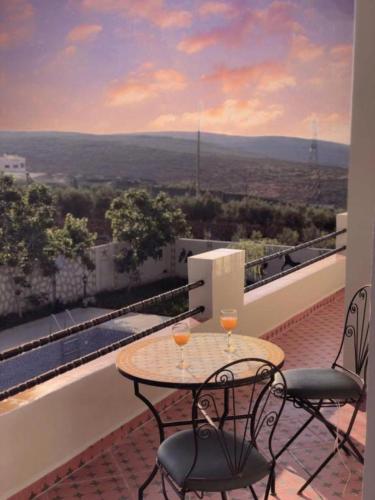 Supanti aplinka, Vila Haja - Beautiful Farmhouse with a Private Pool! in Imouzer du Kandaris