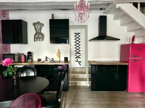 Instalaciones, Caporizon-Lov'BNB-La seule Love House de Dordogne in Brantome