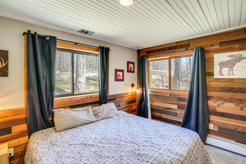 Wilmington Retreat with Deck Lake Views and Game Room - image 9