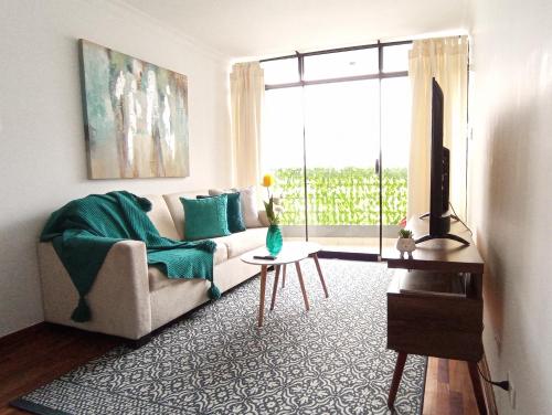 Miraflores Centric Apartments - 3 Bedrooms - Wifi - Hot water - Washer