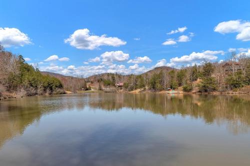 Beautiful Lakefront Log Cabin On Peaceful Laurel Lake - Lake Lure Area cabin