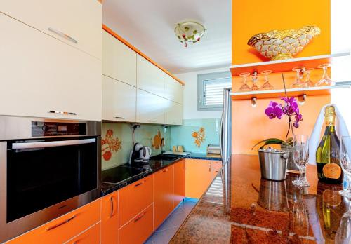 Two-Bedroom Apartment image 6