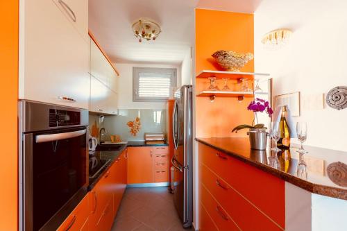Two-Bedroom Apartment image 5
