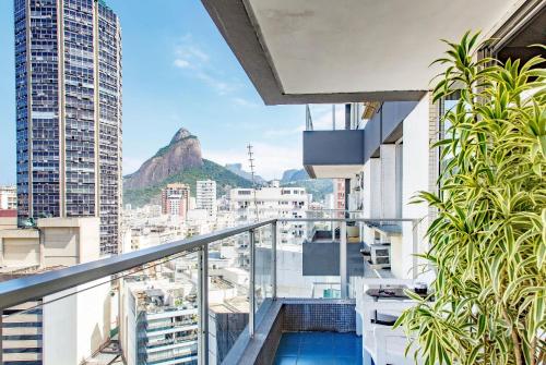Leblon Flat Service 2 Bedrooms Sea View - image 5