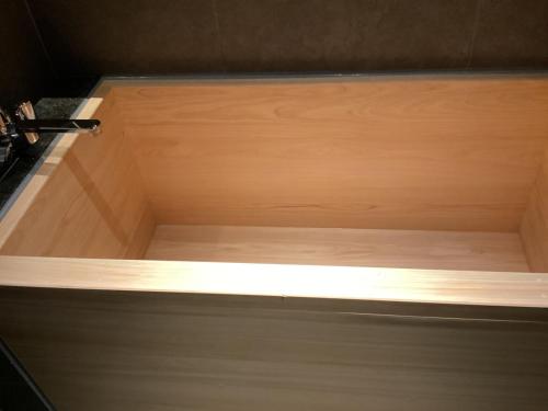 Superior Twin Room image 3