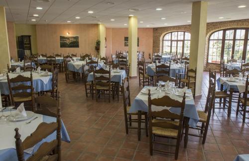 Aparthotel Rural 12 Caños - image 8