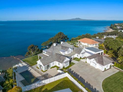 Hampton on View Luxury Clifftop in Campbells Bay, Auckland (Foto 2)