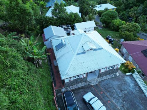 Vista exterior, Les Guettos 1&2. in Le Saint-Esprit