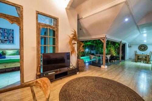 Legian Beach 3 Bedroom Villa