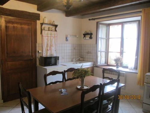 Gîte Bréhéville 4 pièces 6 personnes - FR-1-585-2 - image 2