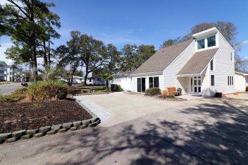 Shello Chalet, a quiet home close to the beach, Myrtle Beach