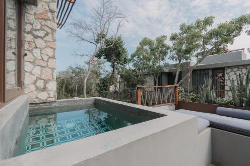 Deluxe Suite room in SIWA Wellness Villa Collection