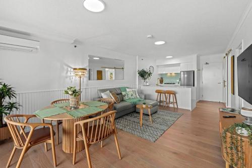 Stunning! 2Bed, 1Bath, 1Car, VIEWS - CBD, Brisbane (fotografie 5)