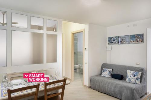 Comfy Apartment Near the Harbor by Wonderful Italy