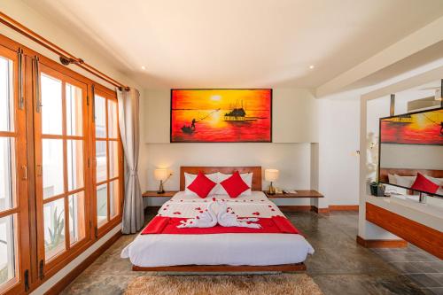 room detail thumbnail 2