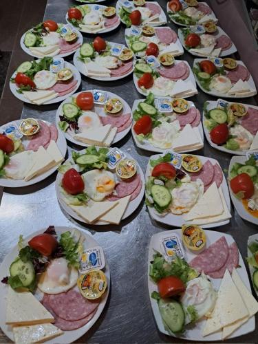 Їжа та напої, Casa Cioplea by Genco in Предял