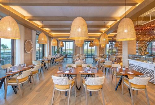 Restaurant, Anantara Mina Ras Al Khaimah Resort in Ras Al Khaimah