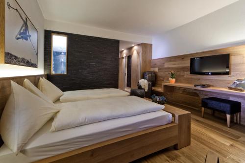 Waldhotel Arosa - image 13