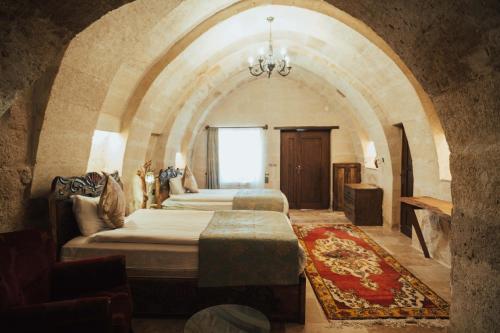 Hu of Cappadocia - Special Class