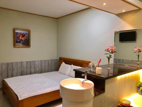 2 twin beds