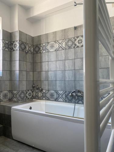 Suite image 7