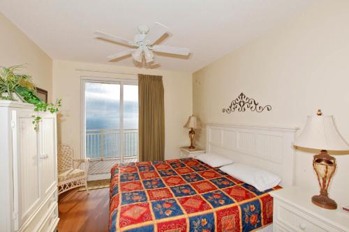 Sterling Reef Beach Resort detail