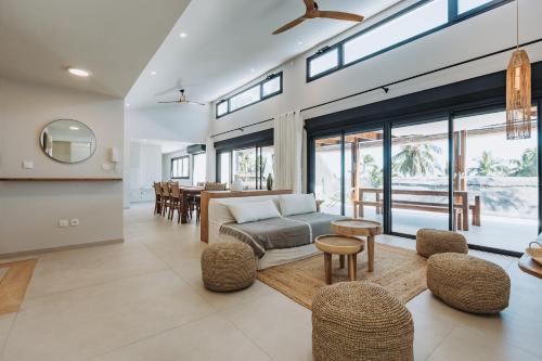 Charles - magnifique villa neuve avec piscine et accès direct à la plage, Saint-Gilles les Bains (photo 10)