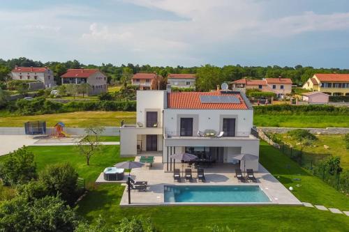 Villa Eriani by IstriaLux in Jursiči