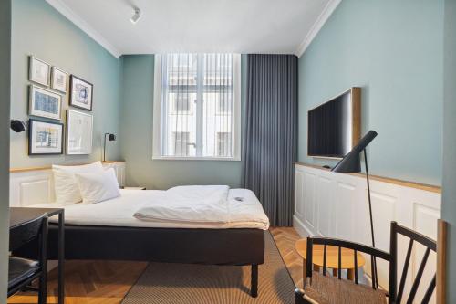 Standard Single Room image 4