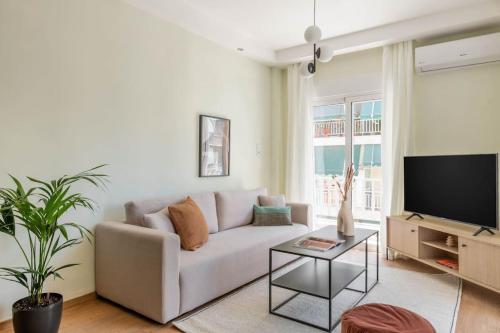 Koukaki 2BR Apartment by UPSTREET - image 7