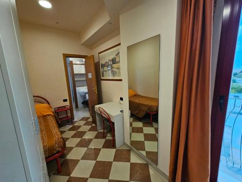 Hotel Fiorella - image 4