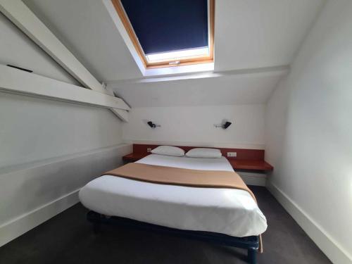 1 double bed, 1 sofa bed