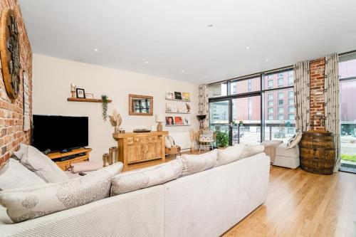 Luxury Huge Modern Open Plan 2Bedroom Flat - Free Private Parking & Balcony located at the OVO Hydro and SEC Centre, Glasgow (fotografie 9)