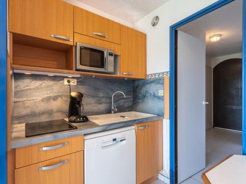 廚房, Apartment Les Deux Voiles-4 by Interhome in 賈森
