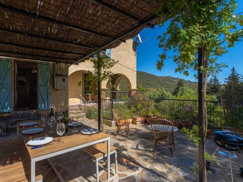 Holiday Home Villa Jeamic by Interhome - Location saisonnière - Le Lavandou