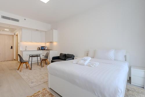 Modern and Cozy Studio in JVC I Luma Building - image 14
