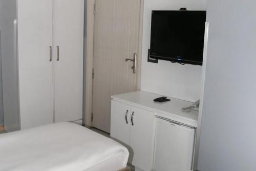 Bayer Hotel - Photo 3