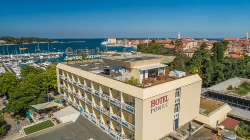 Hotel Porec - image 8